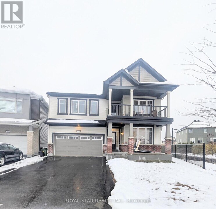 284 Ponderosa St in Ottawa, ON - Building Photo