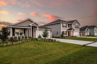 Sunset Village in Panama City, FL - Foto de edificio - Building Photo