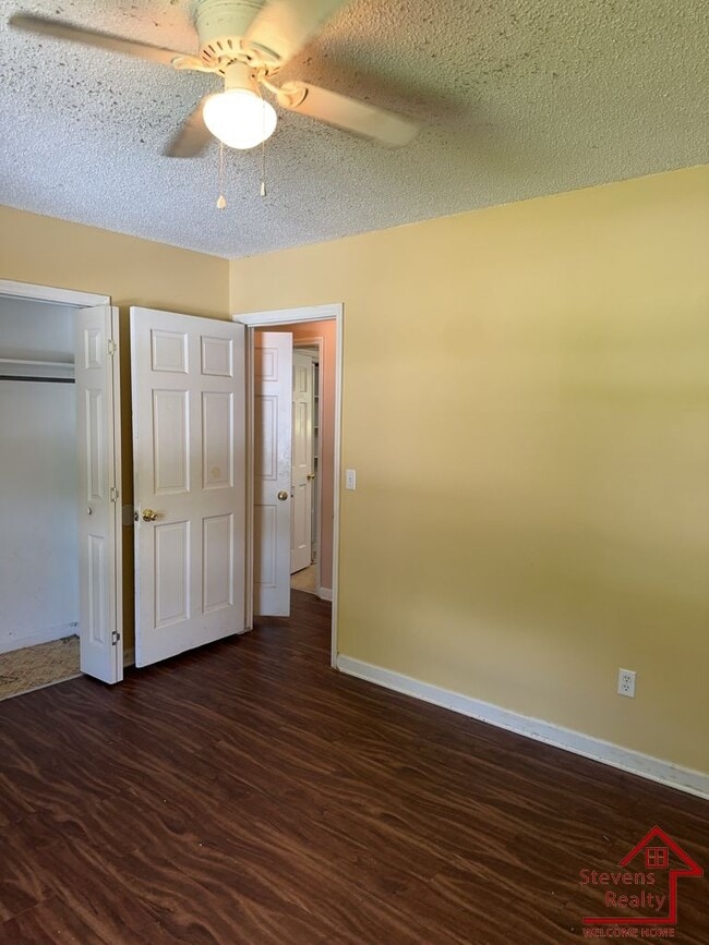 4705 Metro Park Ln in Chattanooga, TN - Building Photo - Building Photo