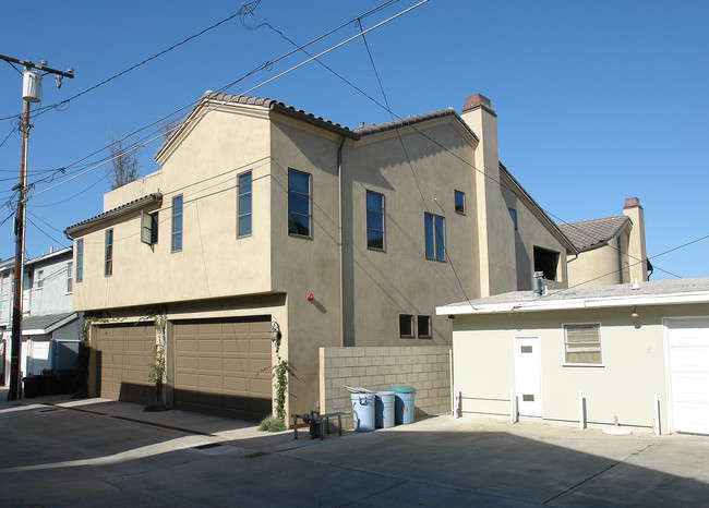 514 Narcissus Ave in Corona Del Mar, CA - Building Photo - Building Photo