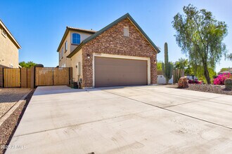 14895 W Jenan Dr in Surprise, AZ - Building Photo - Building Photo