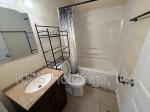 2209 Silbert Rd in Norfolk, VA - Building Photo - Building Photo