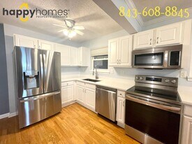 415 Parkdale Dr in Charleston, SC - Building Photo