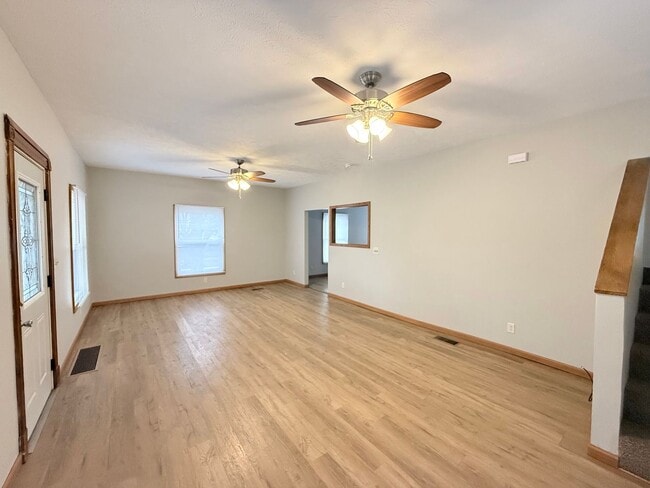 1102 N Madison St in Bloomington, IL - Building Photo - Building Photo