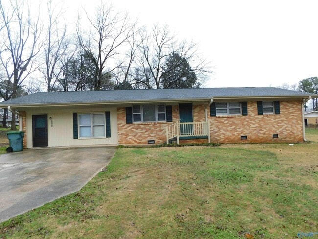 property at 3104 Cumbres Cir NW
