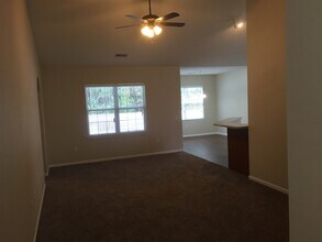 247 Antigua Pl in Guyton, GA - Foto de edificio - Building Photo