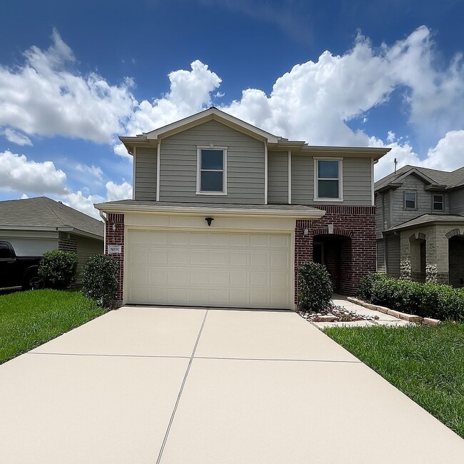 property at 2514 Hawthorn Park Ct