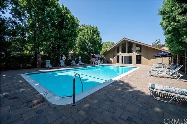 13660 Red Hill Ave in Tustin, CA - Building Photo