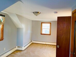 16 Oakdale St in Brockton, MA - Building Photo - Building Photo