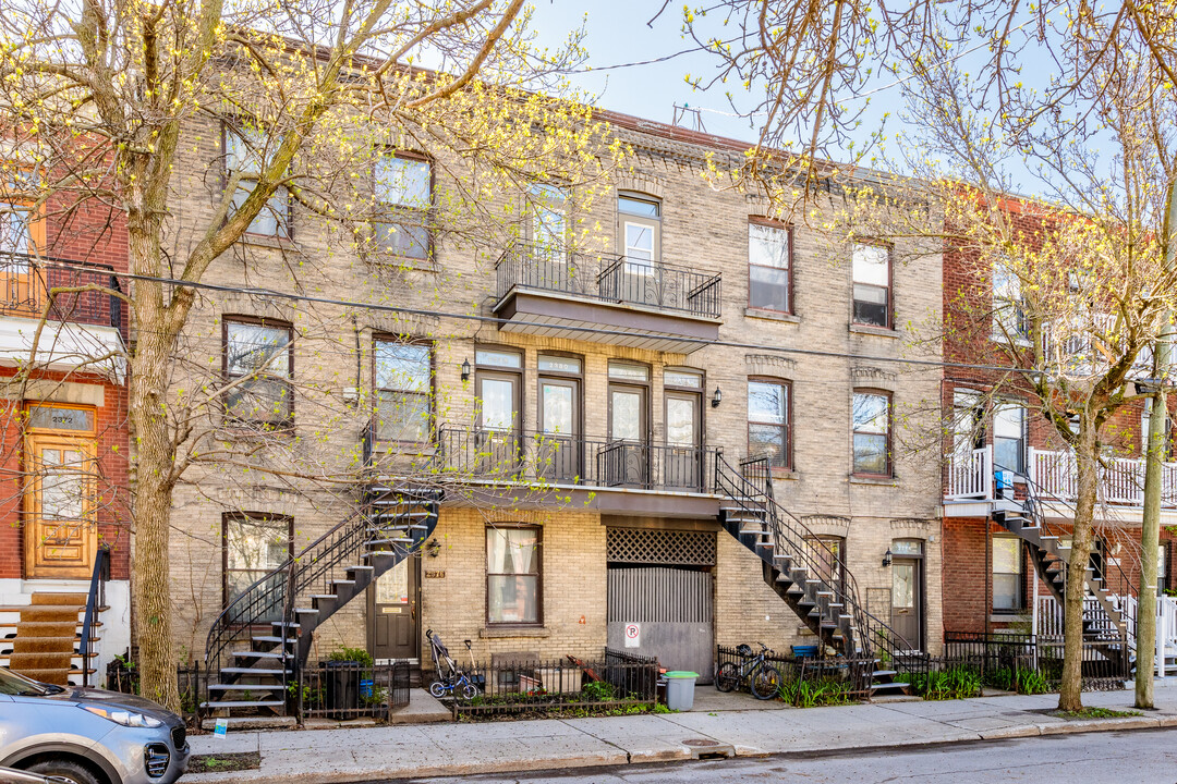 2380 De Rozel Rue in Montréal, QC - Building Photo