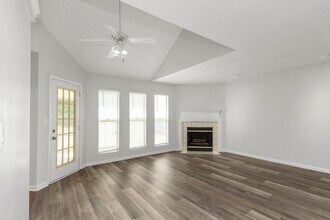 4807 Summer Creek Cove in Crestview, FL - Building Photo - Building Photo