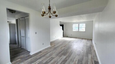 259 Windsor Castle Dr in Newport News, VA - Building Photo - Building Photo