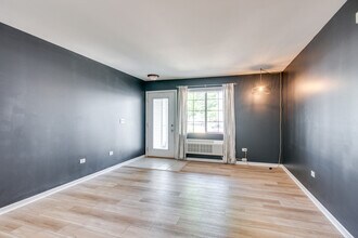 1600 McClure Rd in Aurora, IL - Building Photo - Building Photo