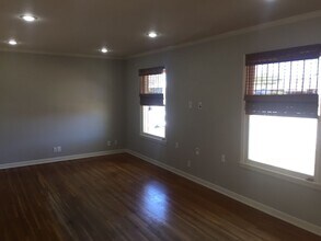 925 Wilshire Pl in Corpus Christi, TX - Building Photo - Building Photo