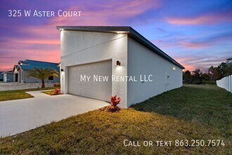 325 W Aster Ct in Kissimmee, FL - Foto de edificio - Building Photo
