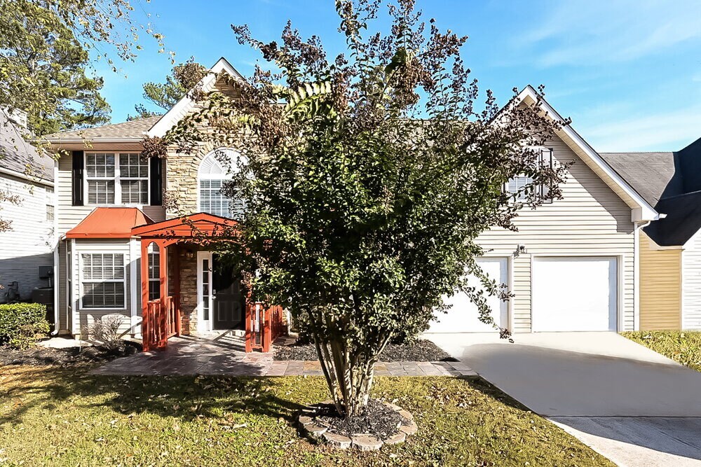 11598 Registry Blvd in Hampton, GA - Building Photo