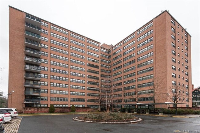 31 Woodland St in Hartford, CT - Building Photo - Building Photo