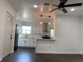 2825 Moss Ave in Los Angeles, CA - Building Photo - Building Photo