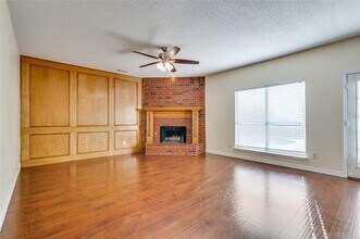 8305 Camden Ct in Rowlett, TX - Building Photo - Building Photo