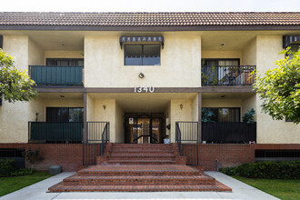 1340 Orange Grove in Glendale, CA - Building Photo - Building Photo