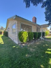 505 W 10th Ave in Ellensburg, WA - Building Photo - Building Photo