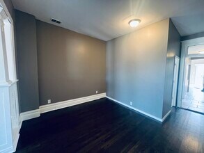 9710 S Ave L in Chicago, IL - Building Photo - Building Photo