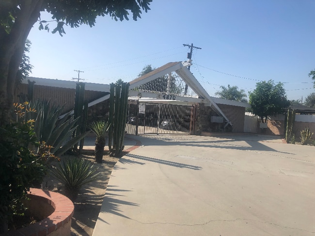 property at 4870 Abbott Rd