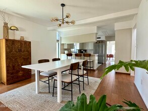 8768 E Vía De Dorado in Scottsdale, AZ - Building Photo - Building Photo