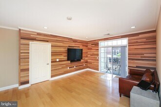 300 W Elm St, Unit 2233 in Conshohocken, PA - Building Photo - Building Photo