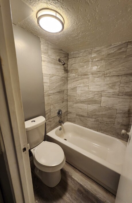 111 S Summit St, Unit 227 in Toledo, OH - Foto de edificio - Building Photo