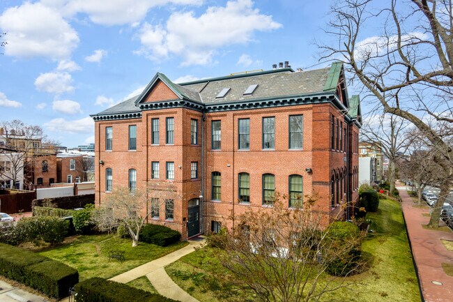 Carberry School Lofts