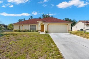 3733 16th St W in Lehigh Acres, FL - Building Photo
