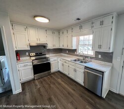 1330 Hillcrest Dr in Sugar Hill, GA - Building Photo - Building Photo