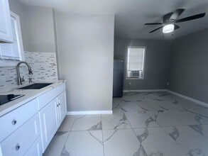 2843 Forest Hill Blvd in West Palm Beach, FL - Building Photo - Building Photo