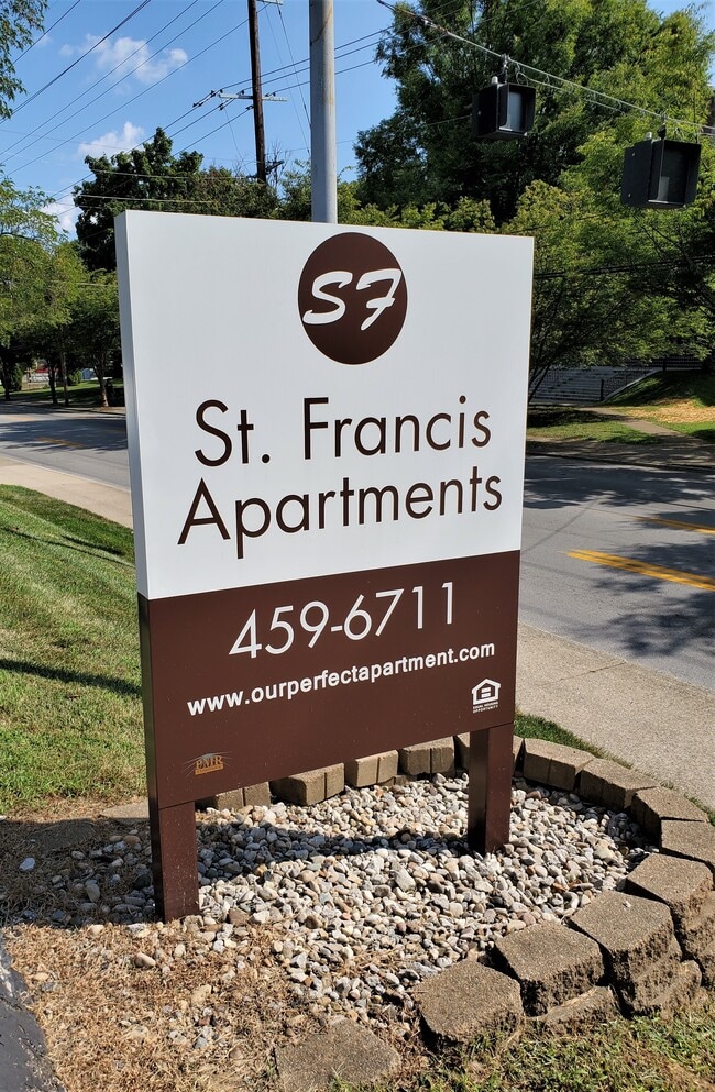 St. Francis Apartments "In the Highlands" in Louisville, KY - Building Photo - Building Photo