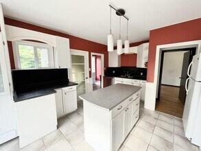 45930 Berkeley Ave in Chilliwack, BC - Building Photo - Building Photo