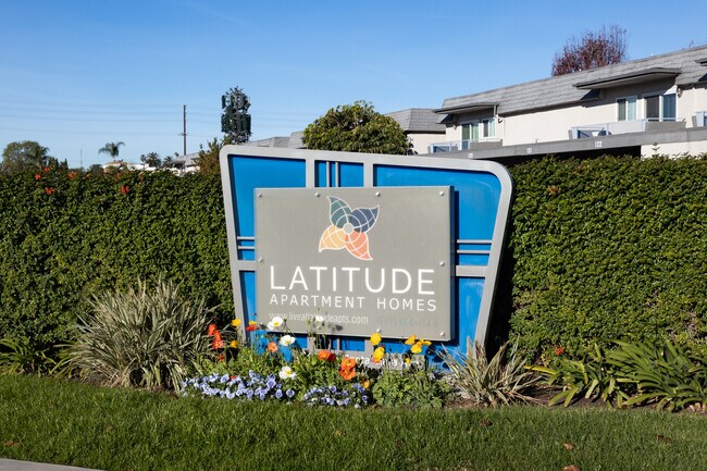 Latitude Apartment Homes in Santa Ana, CA - Building Photo - Building Photo