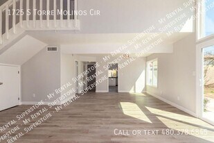 1725 S Torre Molinos Cir in Tempe, AZ - Building Photo
