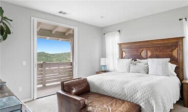 75 Promesa Ave in Ladera Ranch, CA - Building Photo - Building Photo