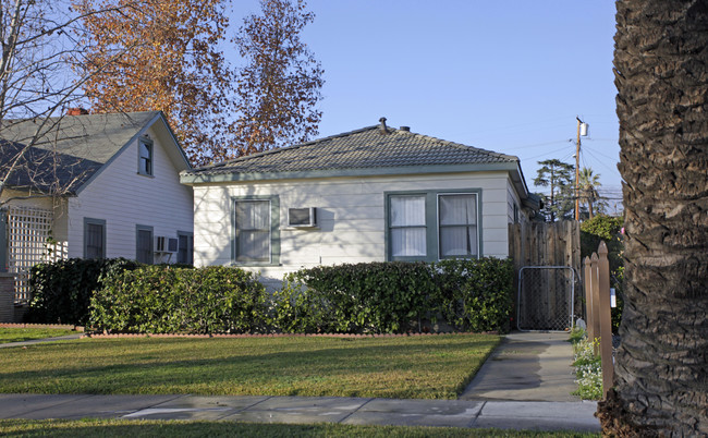 412 W C St in Ontario, CA - Building Photo - Building Photo