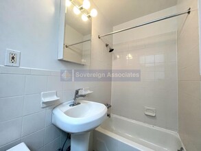 953 Amsterdam Ave, Unit 5D in New York, NY - Building Photo - Building Photo