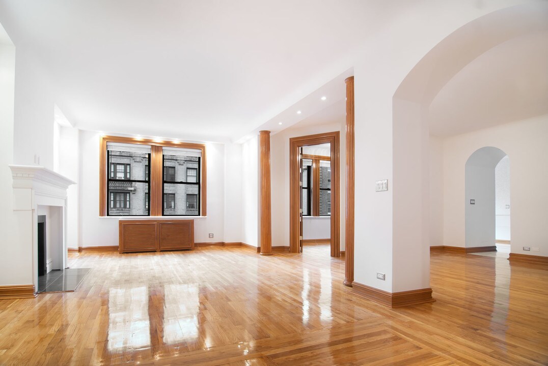 81 W 124th St in New York, NY - Building Photo
