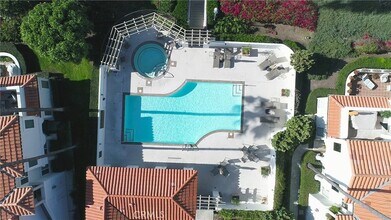 25 Centre Ct, Unit 90 in Dana Point, CA - Building Photo - Building Photo