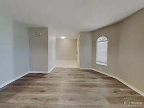 5913 Fall River Dr in New Port Richey, FL - Building Photo - Building Photo