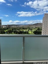 3009 Ala Makahala Pl in Honolulu, HI - Building Photo - Building Photo