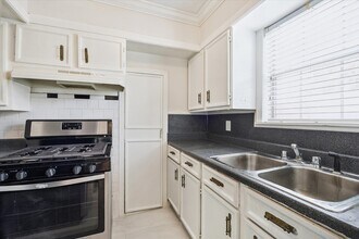 218 W 15th St in Houston, TX - Building Photo - Building Photo