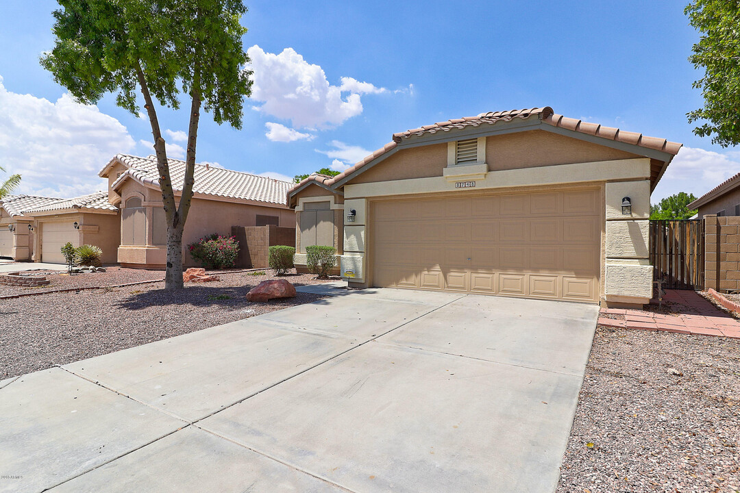 8748 W Adam Ave in Peoria, AZ - Building Photo