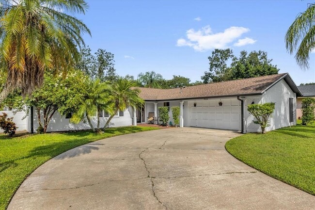 property at 5012 The Oaks Cir