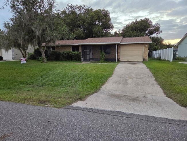 property at 39611 Meadowood Loop