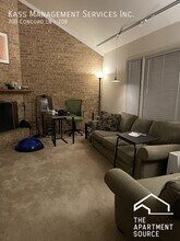 700 Concord Ln in Barrington, IL - Foto de edificio - Building Photo